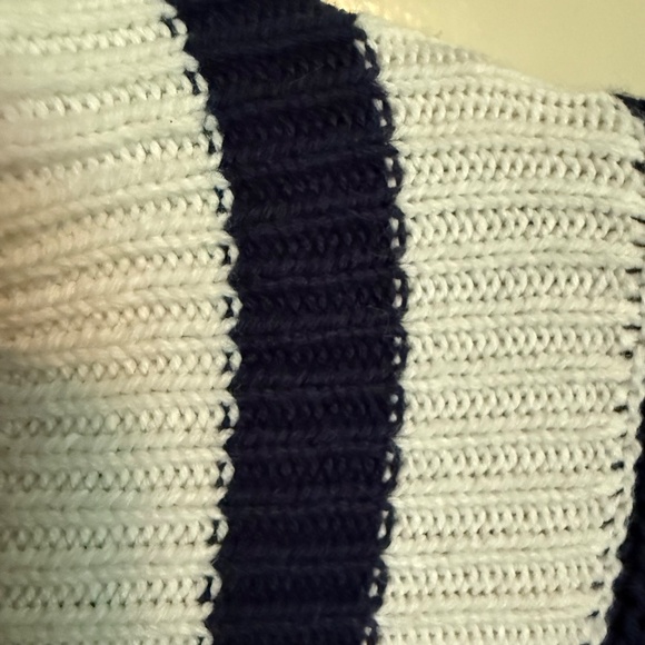 Code x Mode Navy White Varsity Cropped V Neck Sweater Size Large Preppy - Picture 6 of 11